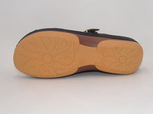 Load image into Gallery viewer, Black Sandal 2
