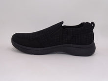 Load image into Gallery viewer, Black Sneaker 3214
