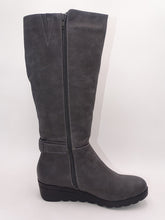 Load image into Gallery viewer, Britta Grey Boot 040
