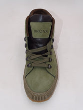 Load image into Gallery viewer, Disco Olive 979
