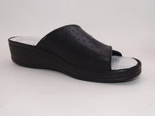 Load image into Gallery viewer, Mulen Black Slip-on 619
