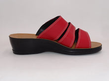 Load image into Gallery viewer, Red Sandal 4207

