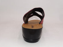 Load image into Gallery viewer, Red Sandal 4207
