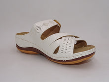 Load image into Gallery viewer, White Sandal 2
