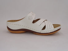 Load image into Gallery viewer, White Sandal 2
