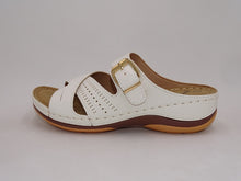 Load image into Gallery viewer, White Sandal 2
