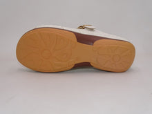 Load image into Gallery viewer, White Sandal 2
