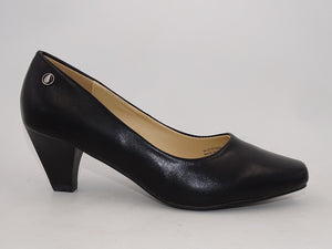 Anya Black 182