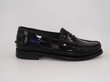 Load image into Gallery viewer, Black Hi-Shine Moccasin 5202
