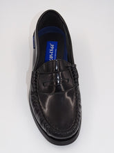 Load image into Gallery viewer, Black Hi-Shine Moccasin 5202
