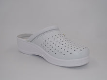 Load image into Gallery viewer, Elnora White Mule 942
