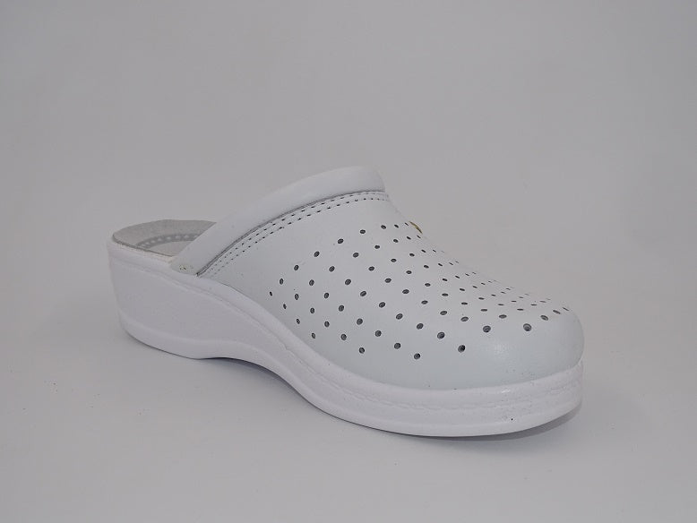Elnora White Mule 942