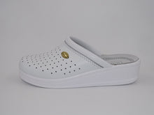 Load image into Gallery viewer, Elnora White Mule 942
