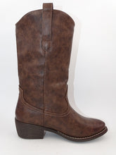 Load image into Gallery viewer, Kerryn Choc Boot 060
