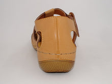 Load image into Gallery viewer, Lois Camel 344
