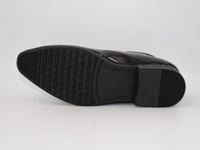 Load image into Gallery viewer, Lucero Youth Black 354
