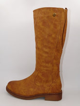 Load image into Gallery viewer, Mara Tan Boot 990
