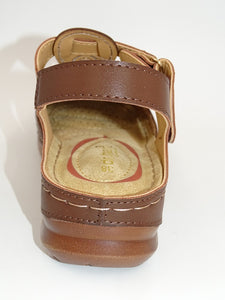 Martha Camel 345
