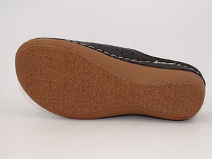Molly Black 794