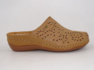Molly Tan 794