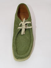 Load image into Gallery viewer, Moss Suede 5421
