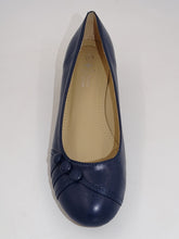 Load image into Gallery viewer, Navy Court 8073
