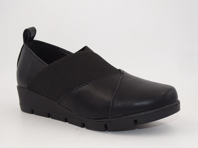 Serena Black Wedge