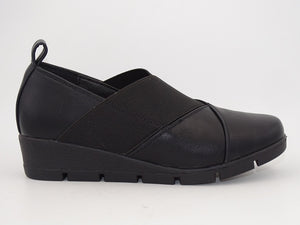 Serena Black Wedge