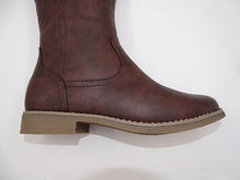 Load image into Gallery viewer, Tabitha Choc Boot 117
