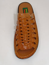 Load image into Gallery viewer, Tan Sandal 073
