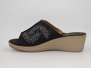 Zelma Black 059